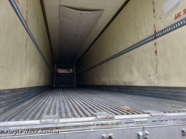 image for item DO4848 2008 Utility  3000R refrigerated van trailer