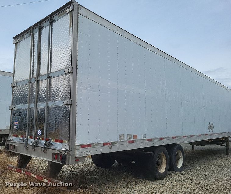 image for item DO4849 2008 Utility  3000R  refrigerated van trailer