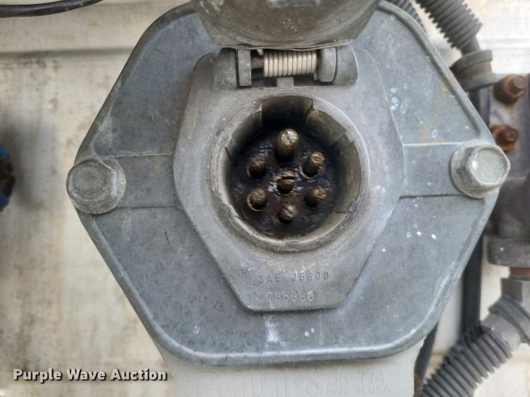 image for item DO4849 2008 Utility  3000R  refrigerated van trailer