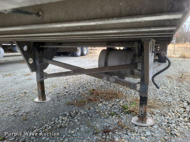 image for item DO4849 2008 Utility  3000R  refrigerated van trailer