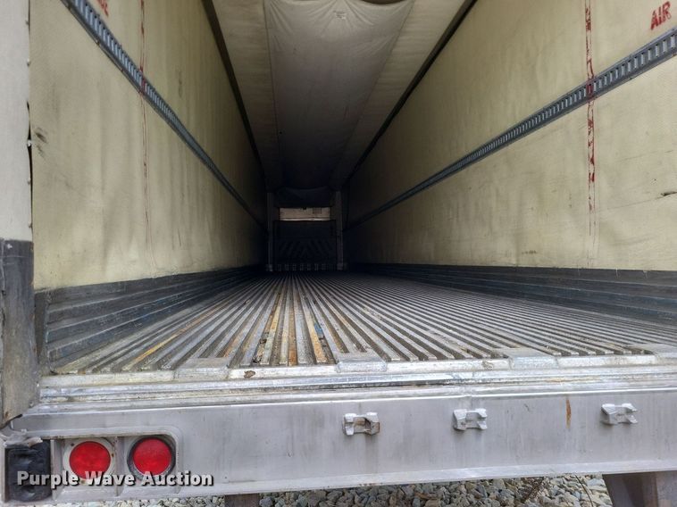 image for item DO4849 2008 Utility  3000R  refrigerated van trailer