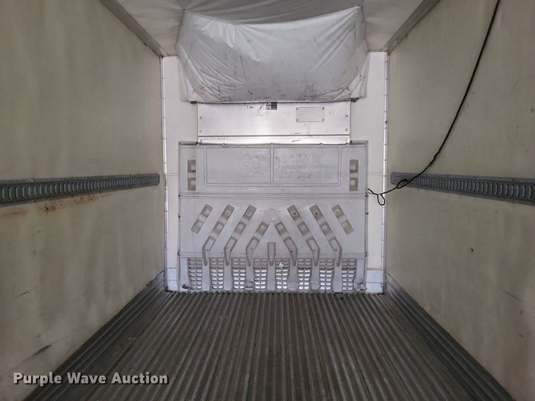 image for item DO4849 2008 Utility  3000R  refrigerated van trailer