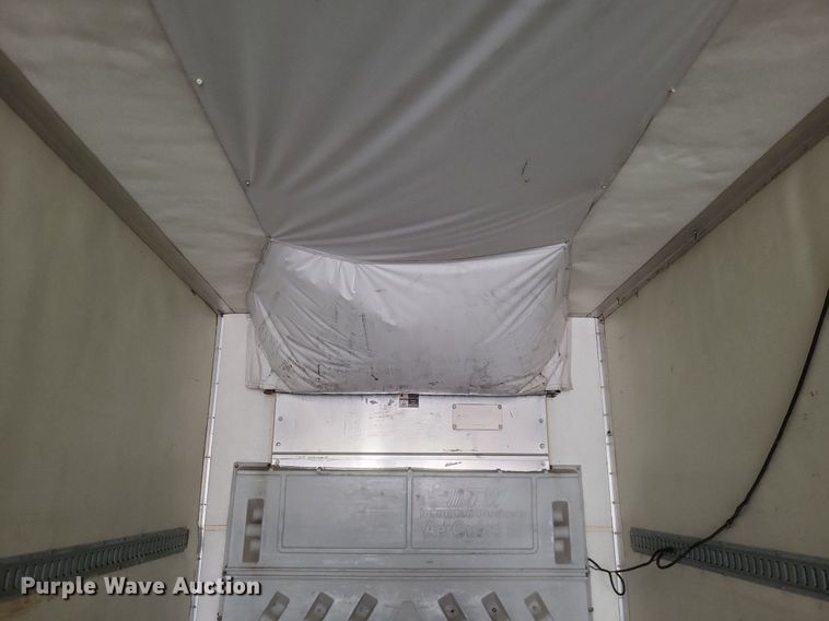 image for item DO4849 2008 Utility  3000R  refrigerated van trailer