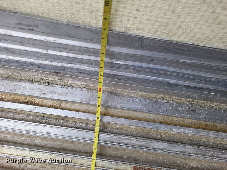 image for item DO4849 2008 Utility  3000R  refrigerated van trailer