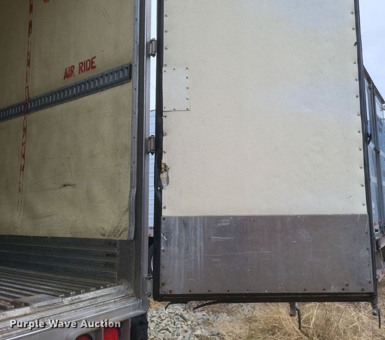 image for item DO4849 2008 Utility  3000R  refrigerated van trailer