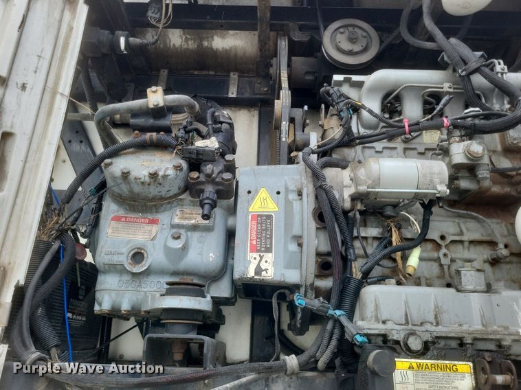 image for item DO4849 2008 Utility  3000R  refrigerated van trailer