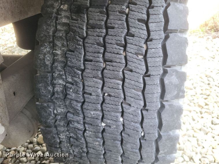 image for item DO4849 2008 Utility  3000R  refrigerated van trailer