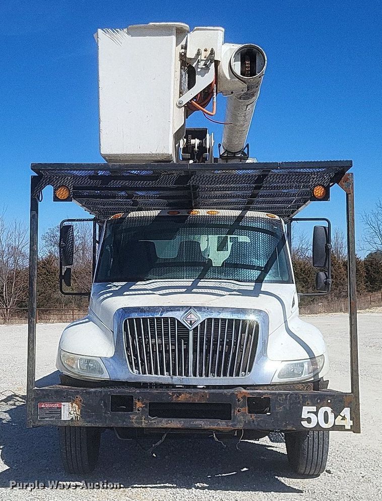 image for item DO4851 2005 International 4300 forestry bucket truck