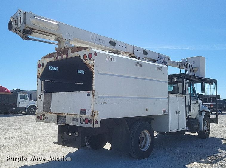image for item DO4851 2005 International 4300 forestry bucket truck