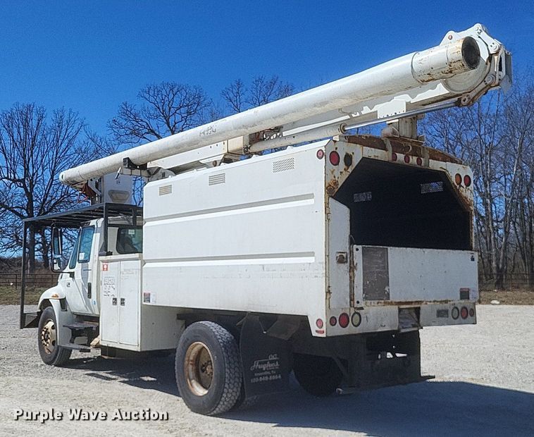 image for item DO4851 2005 International 4300 forestry bucket truck
