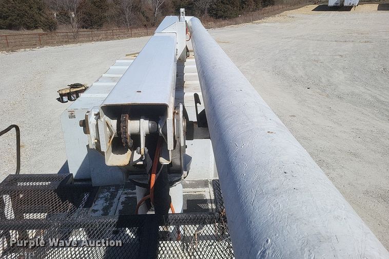 image for item DO4851 2005 International 4300 forestry bucket truck