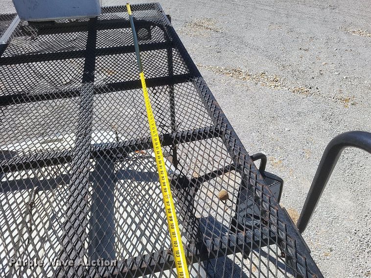 image for item DO4851 2005 International 4300 forestry bucket truck