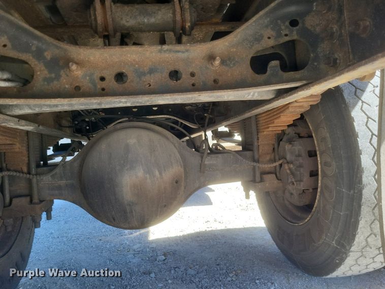 image for item DO4851 2005 International 4300 forestry bucket truck