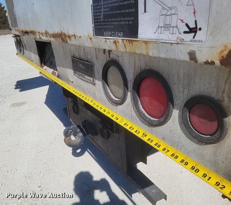 image for item DO4851 2005 International 4300 forestry bucket truck