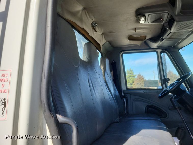 image for item DO4851 2005 International 4300 forestry bucket truck