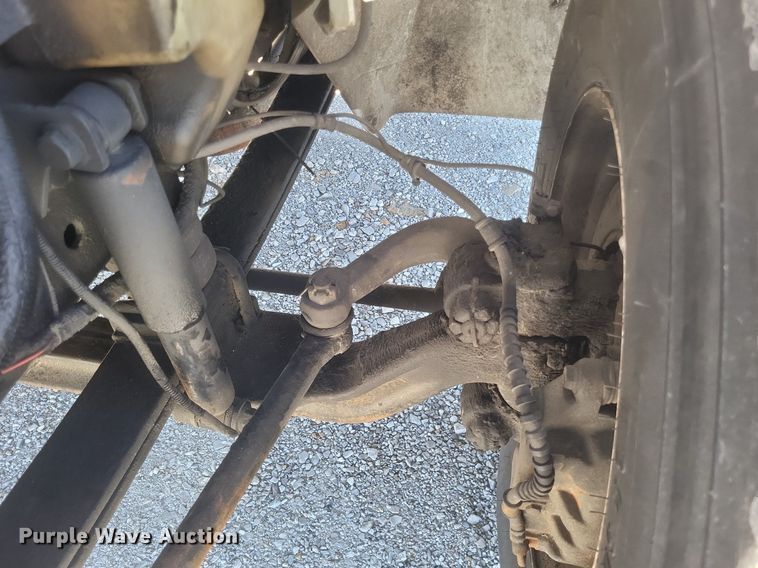 image for item DO4851 2005 International 4300 forestry bucket truck