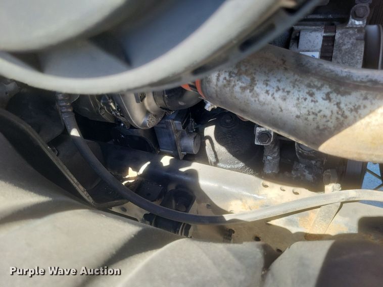 image for item DO4851 2005 International 4300 forestry bucket truck