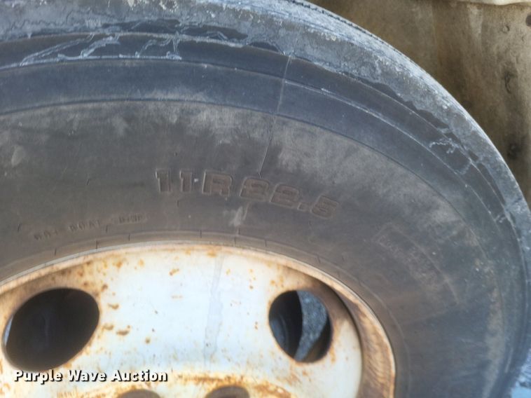 image for item DO4851 2005 International 4300 forestry bucket truck