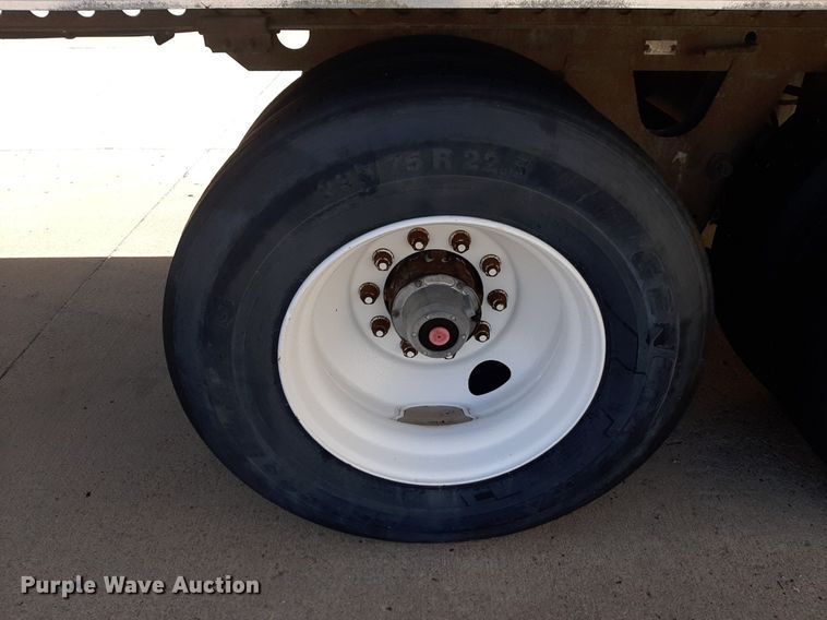 image for item DP2669 2005 Wabash dry van trailer