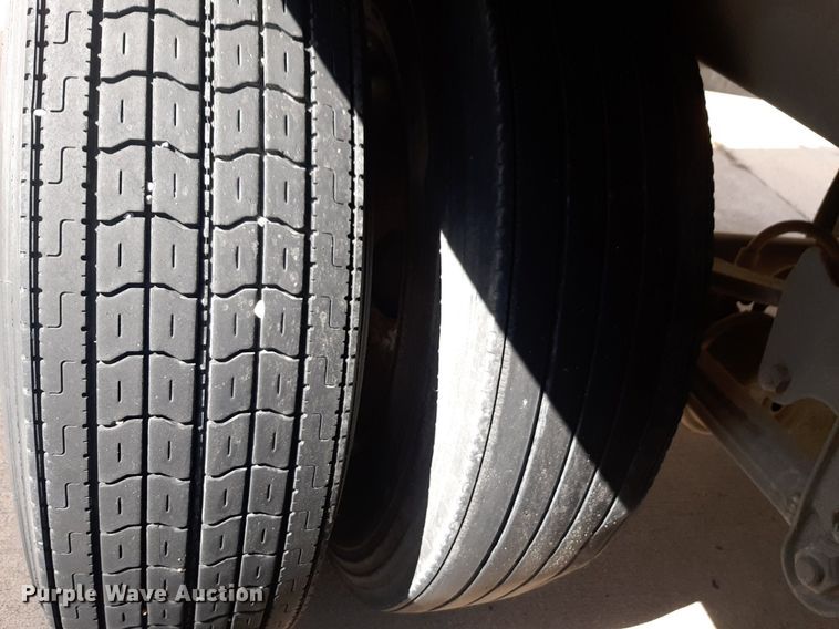 image for item DP2670 2008 Wabash dry van trailer