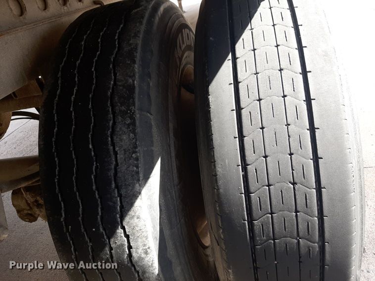 image for item DP2670 2008 Wabash dry van trailer