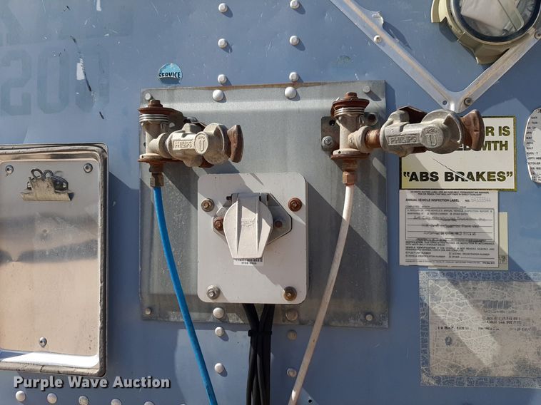 image for item DP2670 2008 Wabash dry van trailer