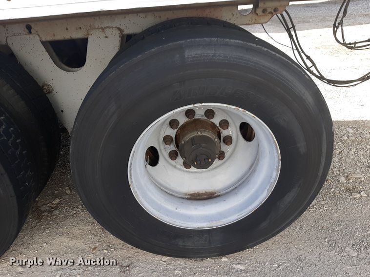 image for item DP2677 2007 Wabash dry van trailer