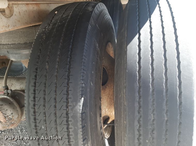 image for item DP2677 2007 Wabash dry van trailer