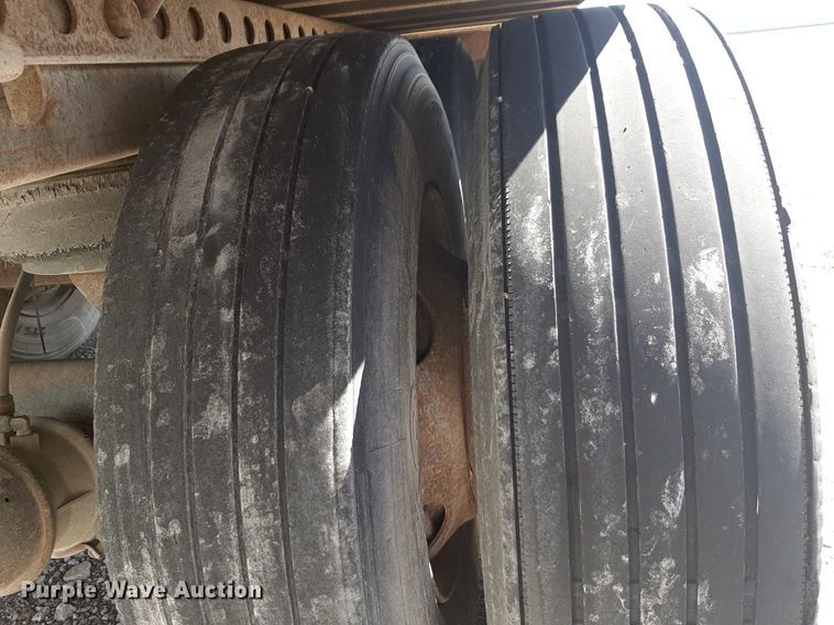 image for item DP2678 2005 Wabash dry van trailer