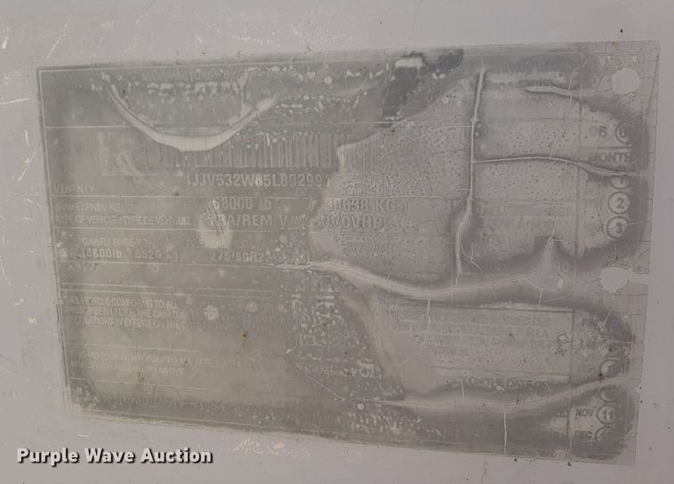 image for item DP2678 2005 Wabash dry van trailer