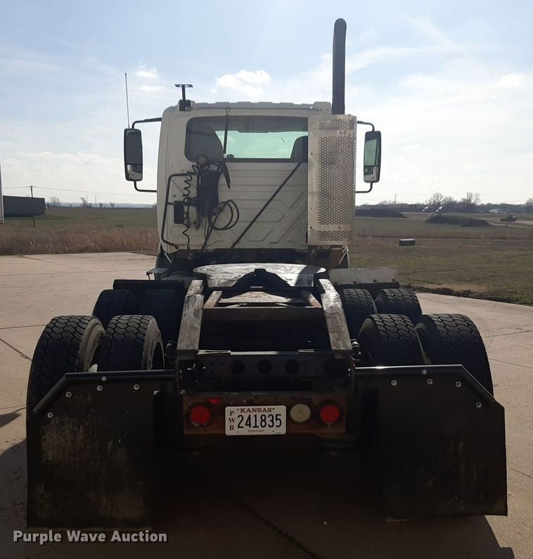 image for item DP2679 2011 International Pro Star Premium semi truck