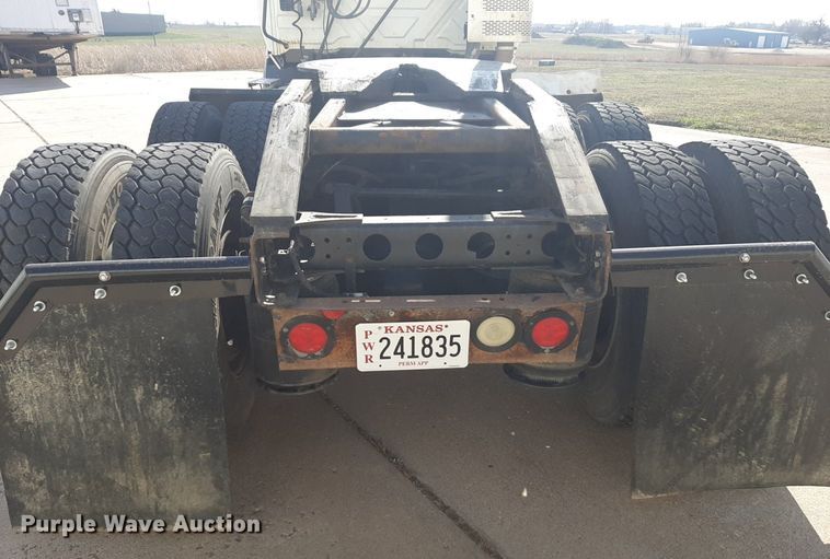 image for item DP2679 2011 International Pro Star Premium semi truck