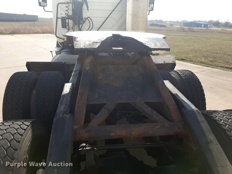 image for item DP2679 2011 International Pro Star Premium semi truck