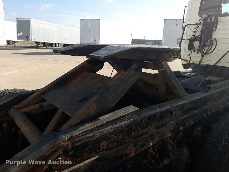 image for item DP2679 2011 International Pro Star Premium semi truck