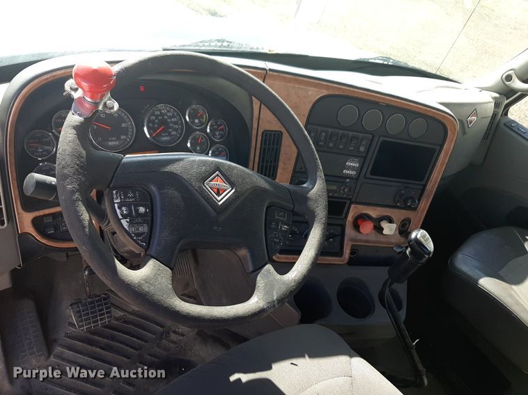 image for item DP2679 2011 International Pro Star Premium semi truck