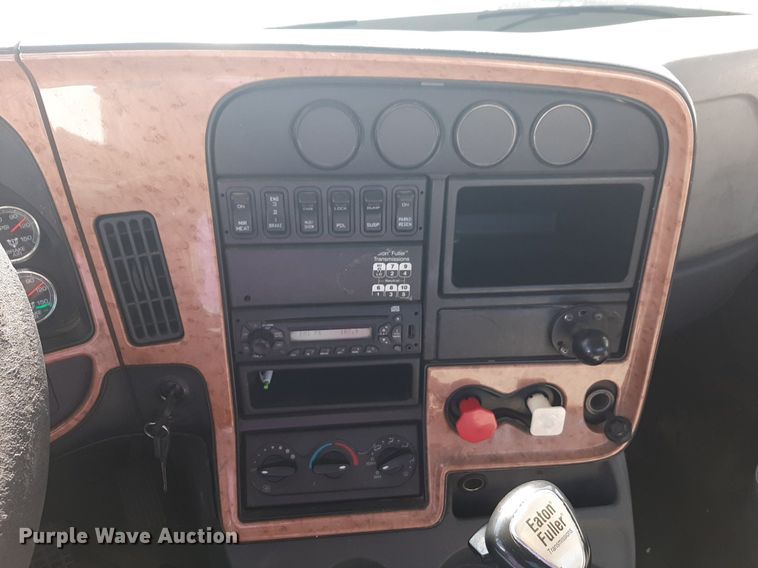 image for item DP2679 2011 International Pro Star Premium semi truck