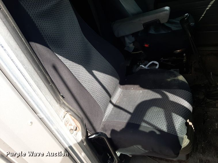 image for item DP2716 2013 Peterbilt 386 semi truck