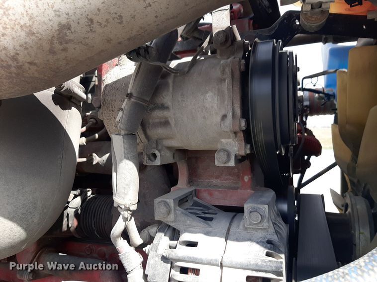 image for item DP2716 2013 Peterbilt 386 semi truck