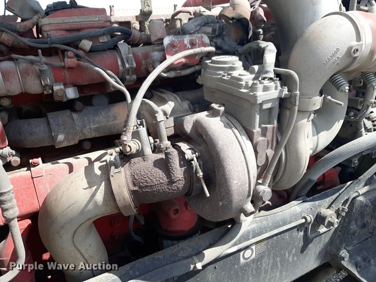 image for item DP2716 2013 Peterbilt 386 semi truck