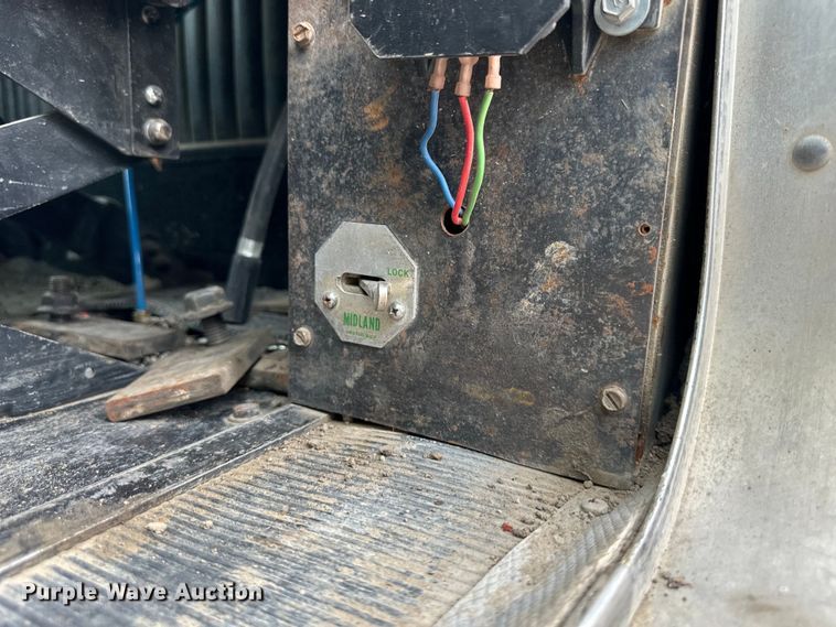 image for item DQ6359 1985 Kenworth  W900 semi truck