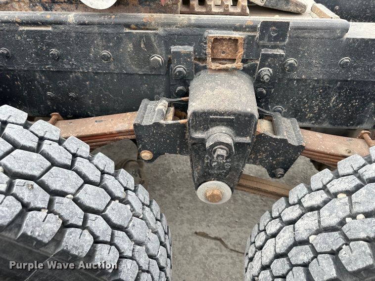 image for item DQ6359 1985 Kenworth  W900 semi truck