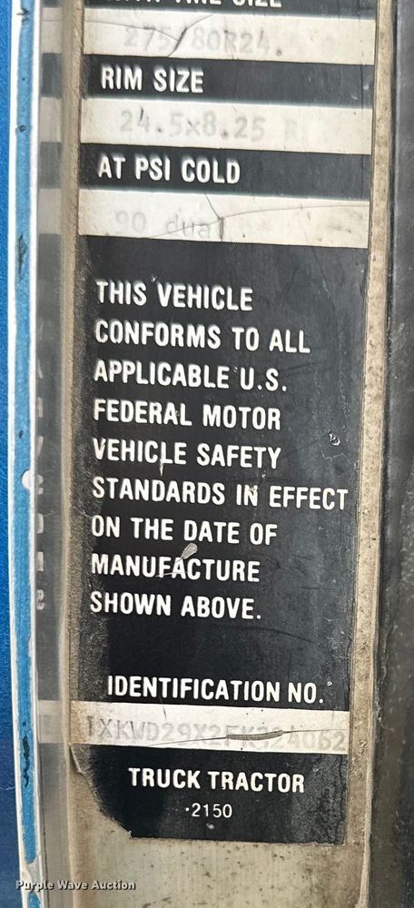 image for item DQ6359 1985 Kenworth  W900 semi truck