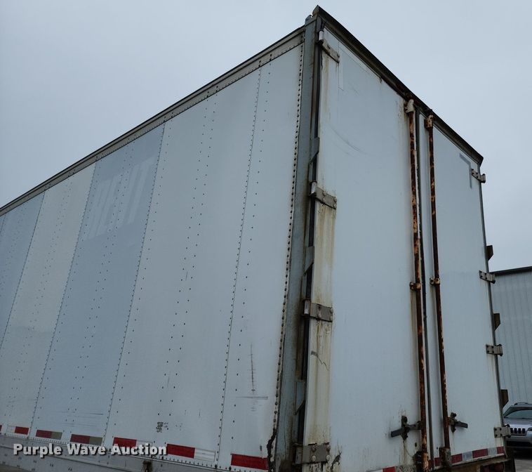 image for item DR7878 2000 Fruehauf dry van trailer