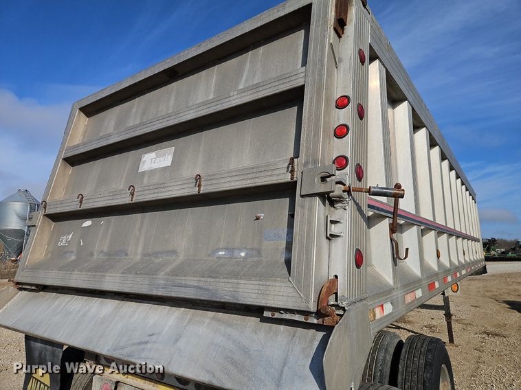 image for item DR8536 1999 Travis T-102 end dump trailer
