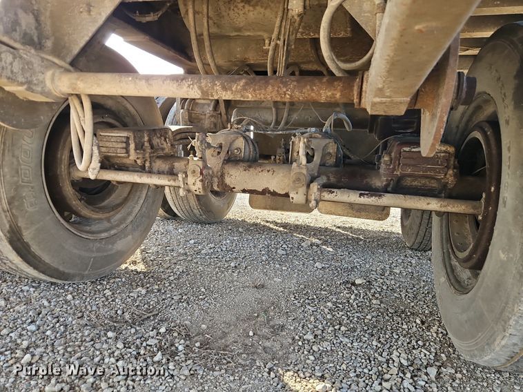 image for item DR8536 1999 Travis T-102 end dump trailer