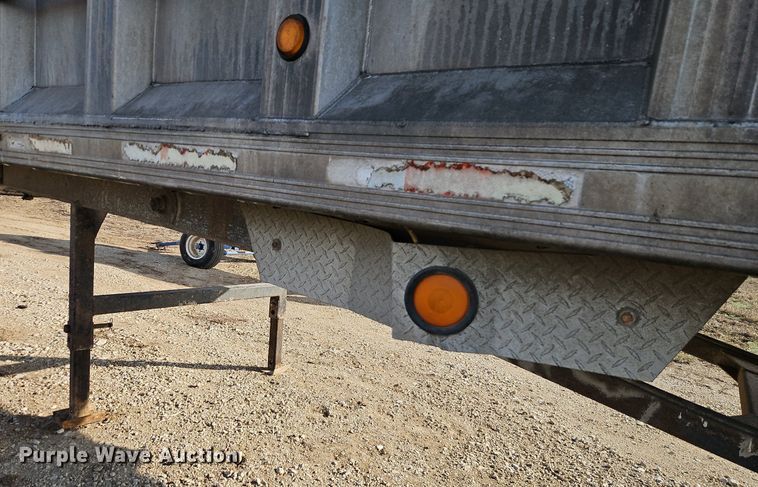 image for item DR8536 1999 Travis T-102 end dump trailer