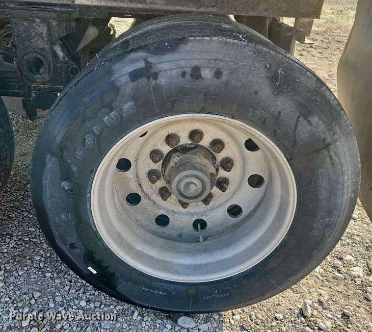 image for item DR8536 1999 Travis T-102 end dump trailer