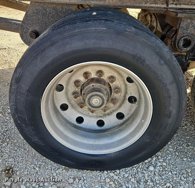 image for item DR8536 1999 Travis T-102 end dump trailer