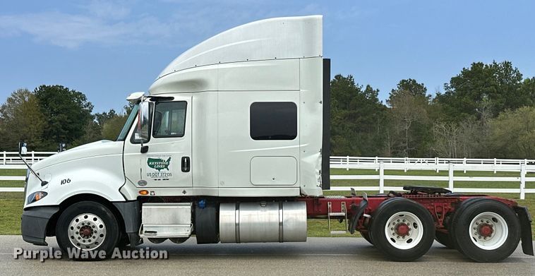 image for item DS2908 2016 International Prostar semi truck