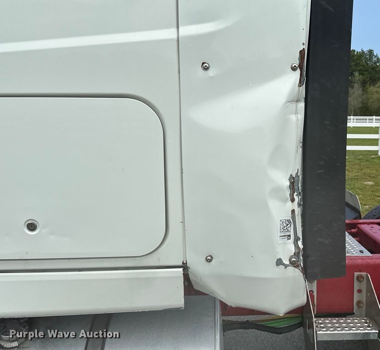 image for item DS2908 2016 International Prostar semi truck